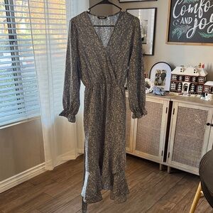 NWOT Long Sleeve Floral Dress in Light Blue